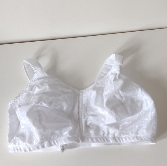 NWT Playtex Easy-On Front Close Bra - 46DD - Picture 5 of 12